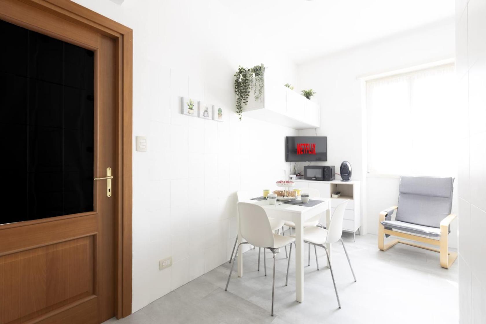 Aeterna - Metro A , 20 Min To The Center - Free Wi-fi Apartamento