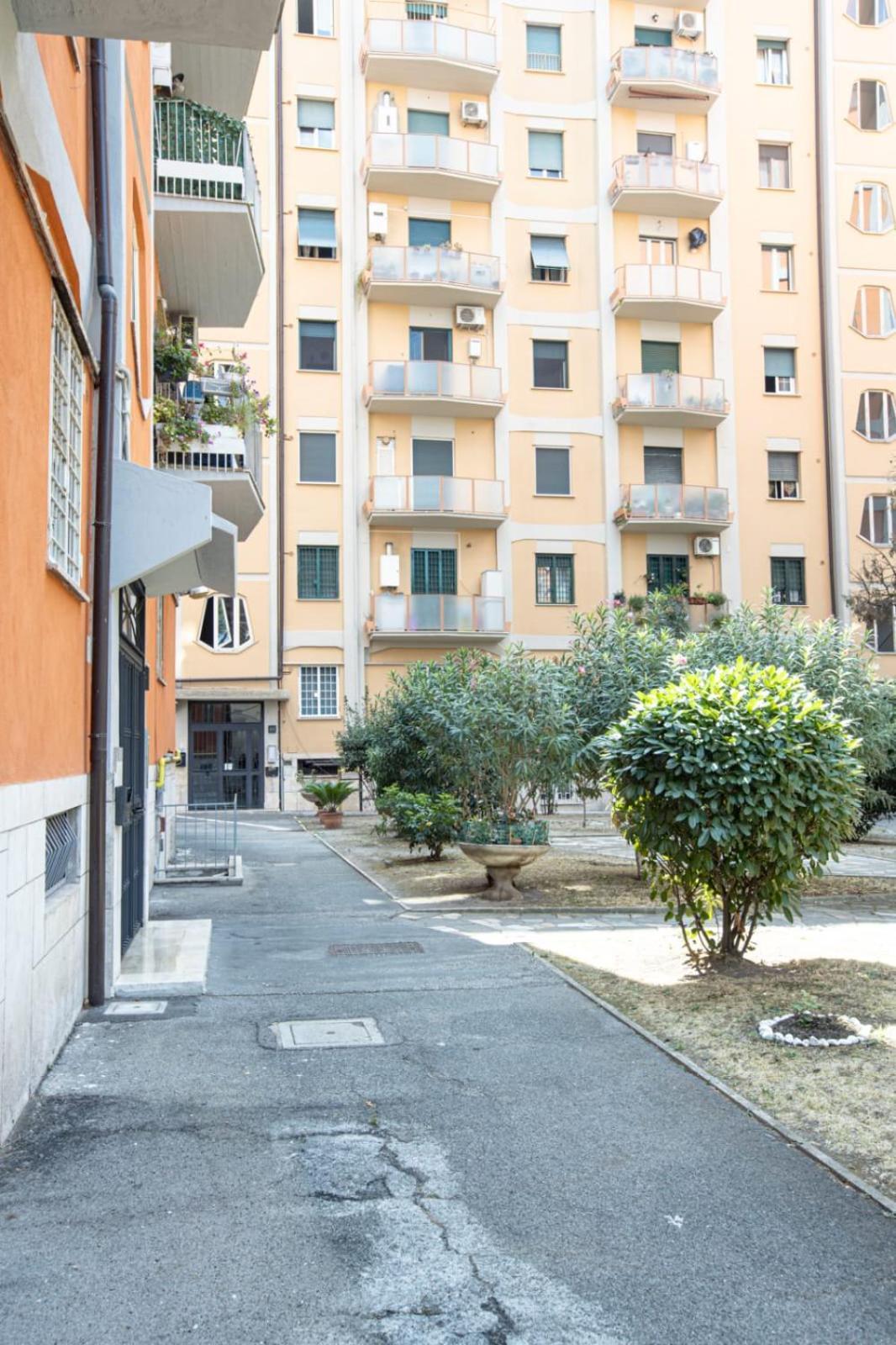 Aeterna - Metro A , 20 Min To The Center - Free Wi-fi * Roma